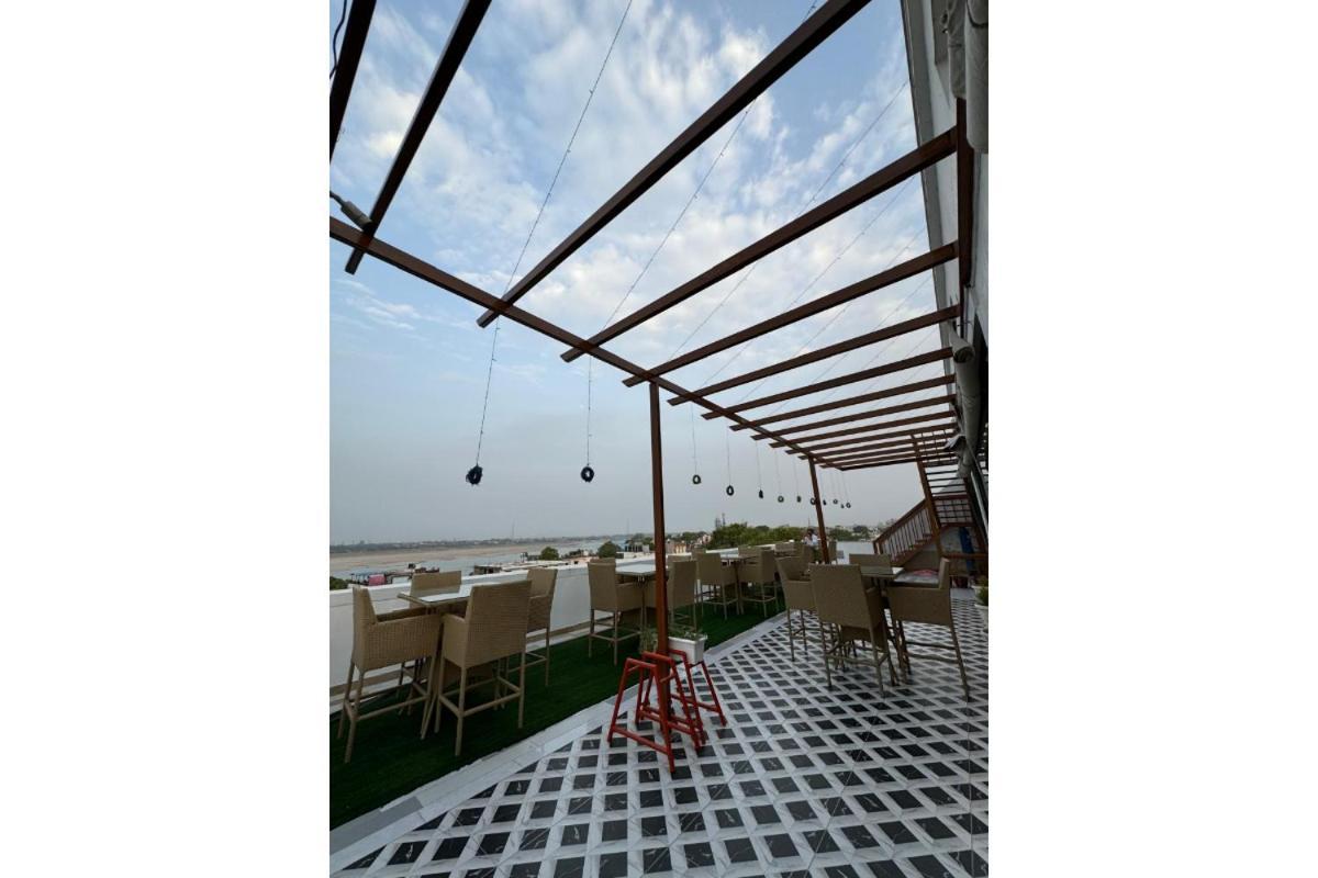 Hotel River Rhythm Assi Ghat Varanasi Exterior photo